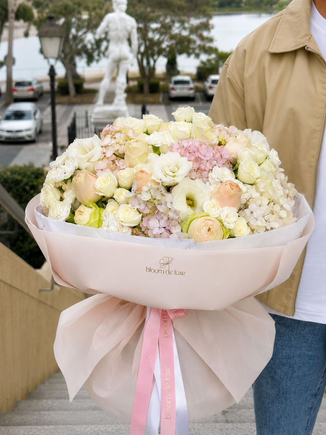 Ivory Cloud luxury flowers Gold Coast by Bloom De Luxe
