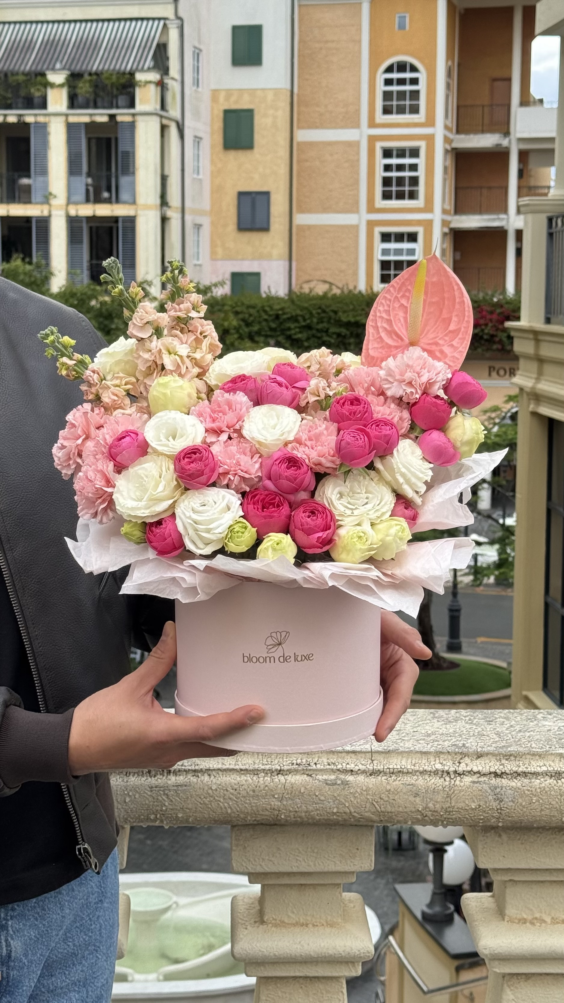 Blush Luxe Box luxury flowers Gold Coast by Bloom De Luxe